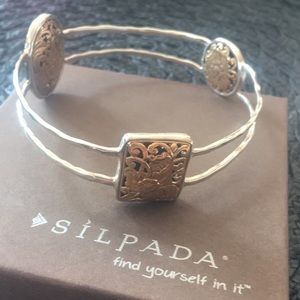 B2415 romance novel bangle